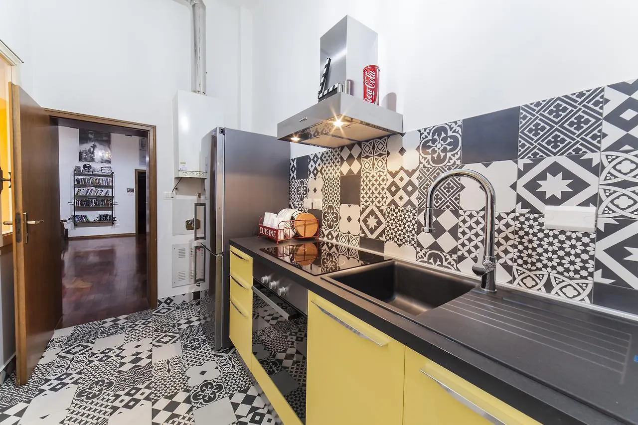 بولونيا La Cineteca Bed And Breakfast 0*,