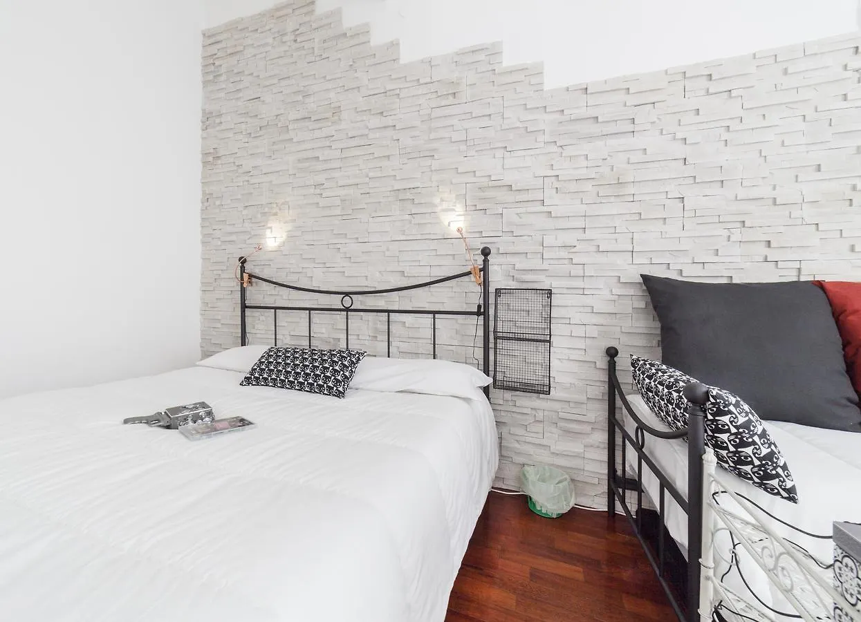 فندق مبيت وإفطار بولونيا La Cineteca Bed And Breakfast