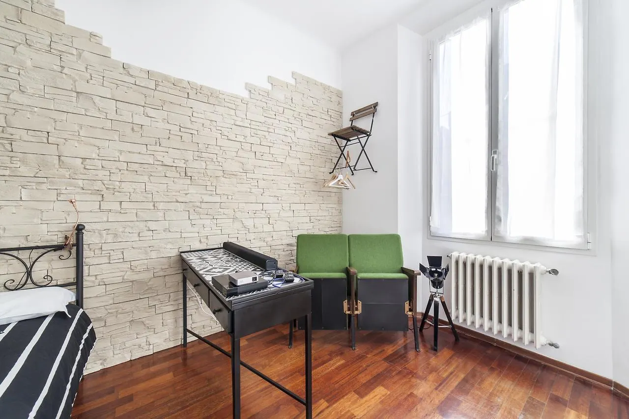 فندق مبيت وإفطار بولونيا La Cineteca Bed And Breakfast إيطاليا