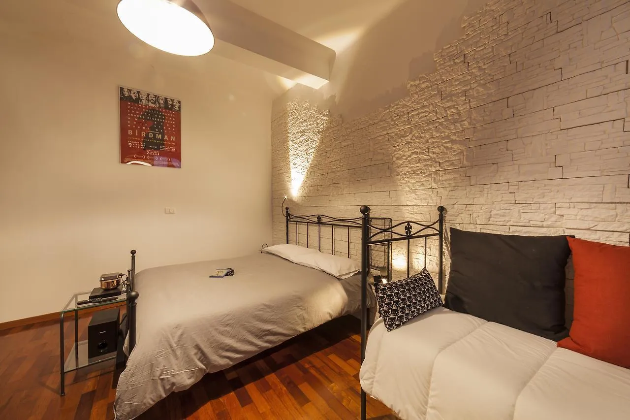 La Cineteca Bed And Breakfast Болонья Италия